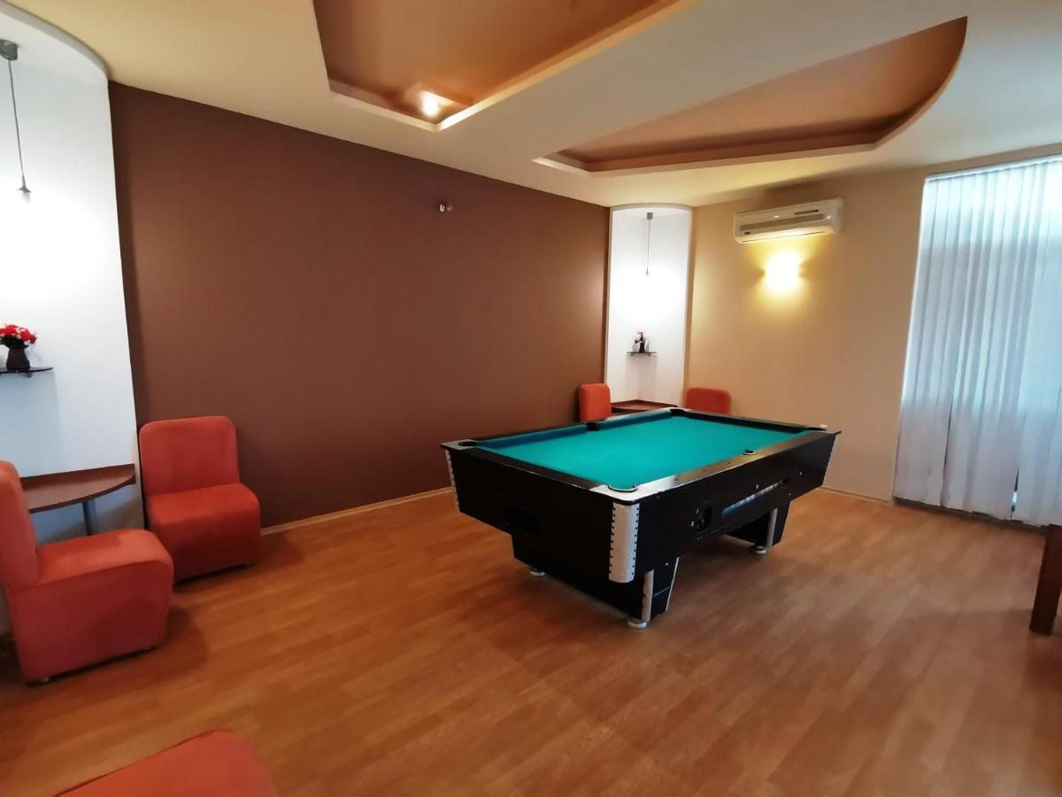 Paris Hotel Balchik Bagian luar foto