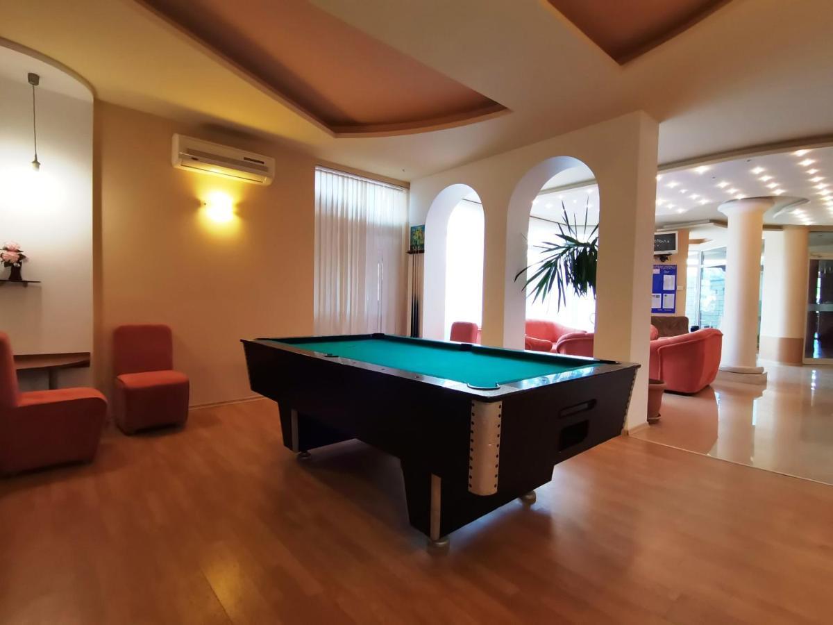 Paris Hotel Balchik Bagian luar foto